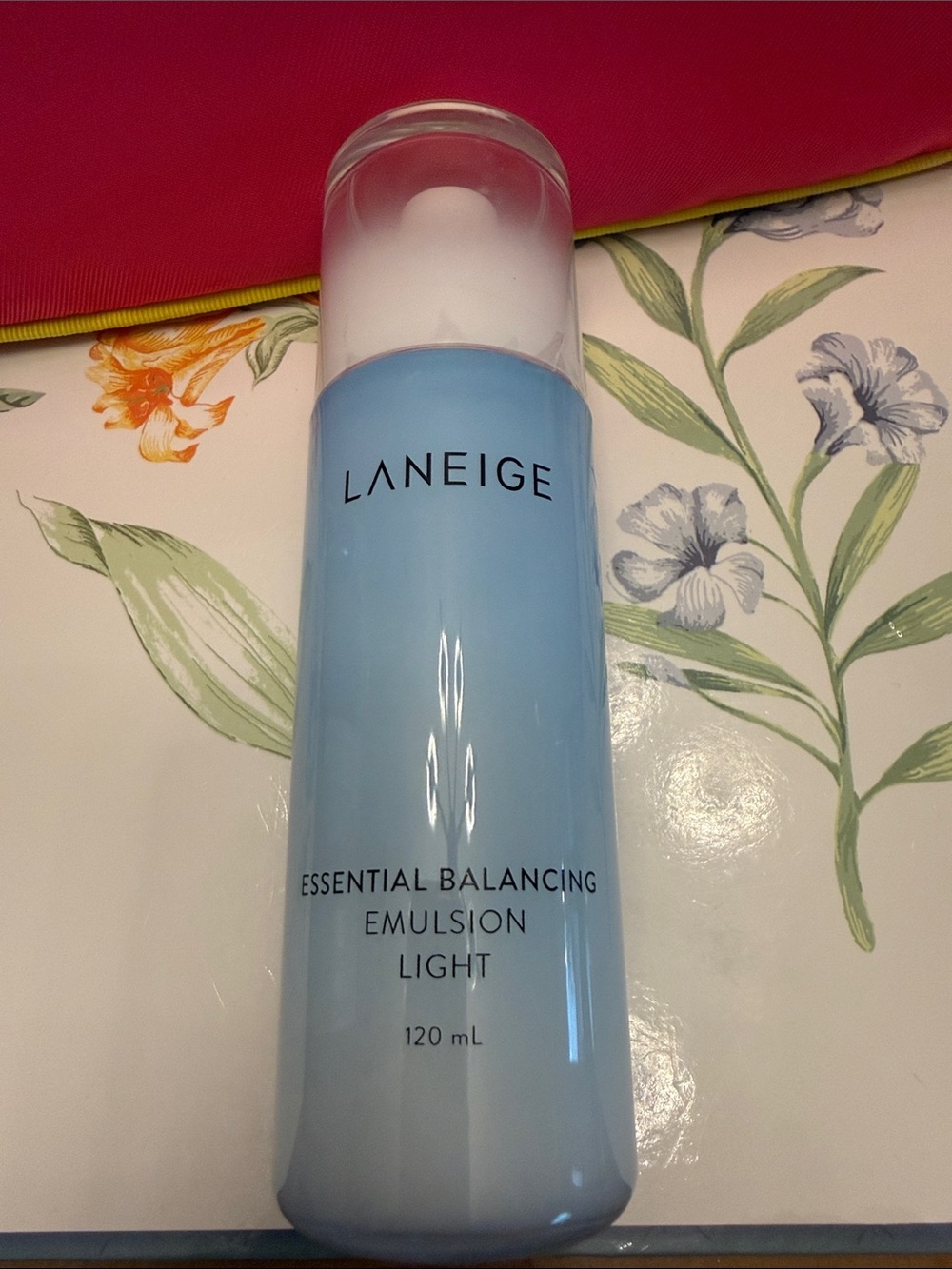 LANEIGE Light Blue Essential Balancing Emulsion